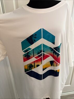 NWOT White Tee with Colorful Sunset Graphic New from SHEIN never had tags.